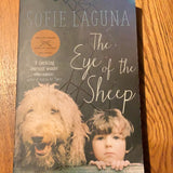Eye of the sheep. Sofie Laguna. 2015.