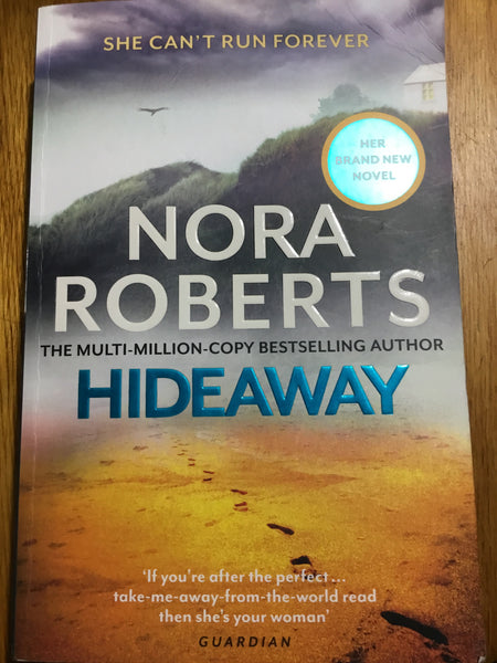 Hideaway. Nora Roberts. 2020.