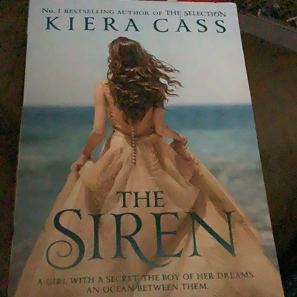 Siren. Kiera Cass. 2016.