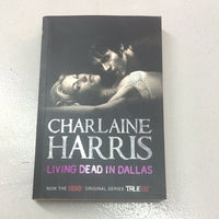 Living dead in Dallas. Charlaine Harris. 2011.
