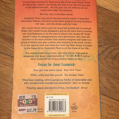 To the nines. Janet Evanovich. 2005.