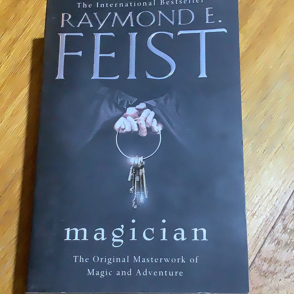 Magician (Feist, Raymond)(2012, paperback)