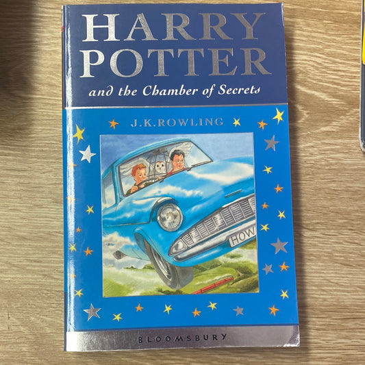 Harry Potter and the Chamber of Secrets. J.K. Rowling.