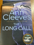 Long call. Ann Cleeves. 2019.