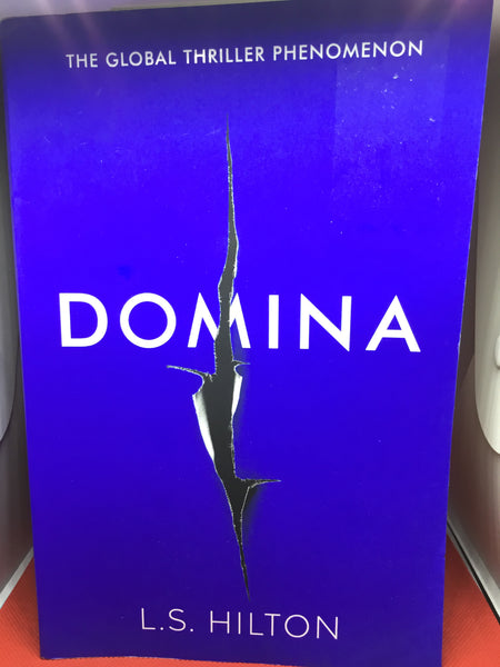 Domina (Hilton, L. S.)(2017, paperback)