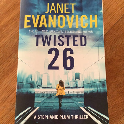 Twisted 26. Janet Evanovich. 2019.