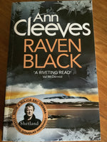Raven black. Ann Cleeves. 2006.