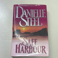 Safe harbour. Danielle Steel. 2003.