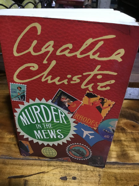 Murder in the mews. Agatha Christie. 2002.